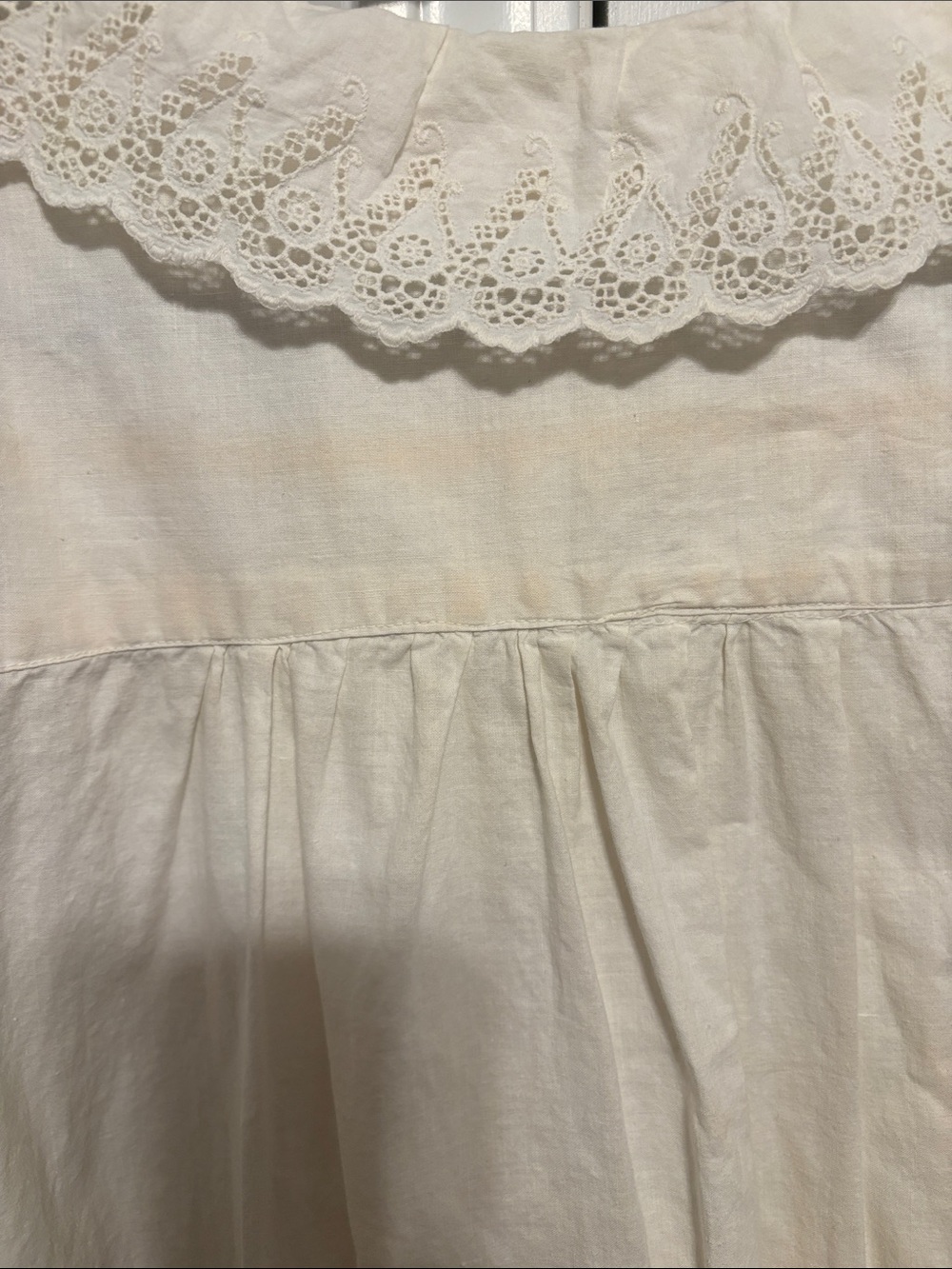 Eileen West Cream Lace-Trim Nightgown Vintage - Picture 9 of 10